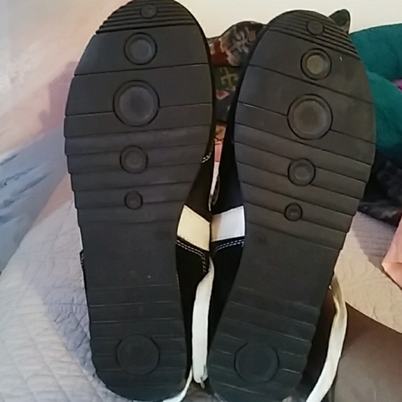 Champion - Picture 7 of 7